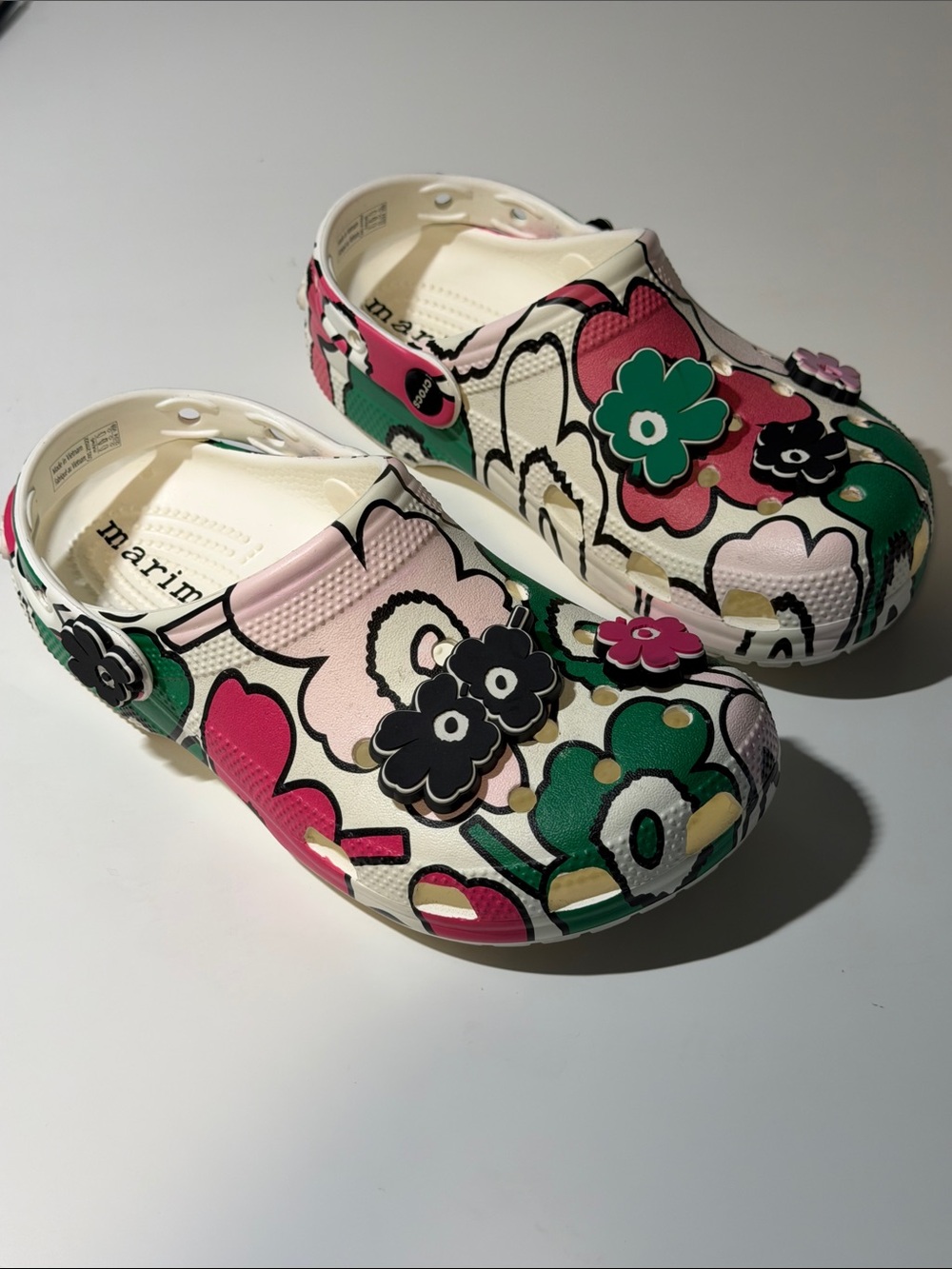 Marimekko x Crocs Classic Clog Floral Unikko Print With Jibbitz EUC Size 6